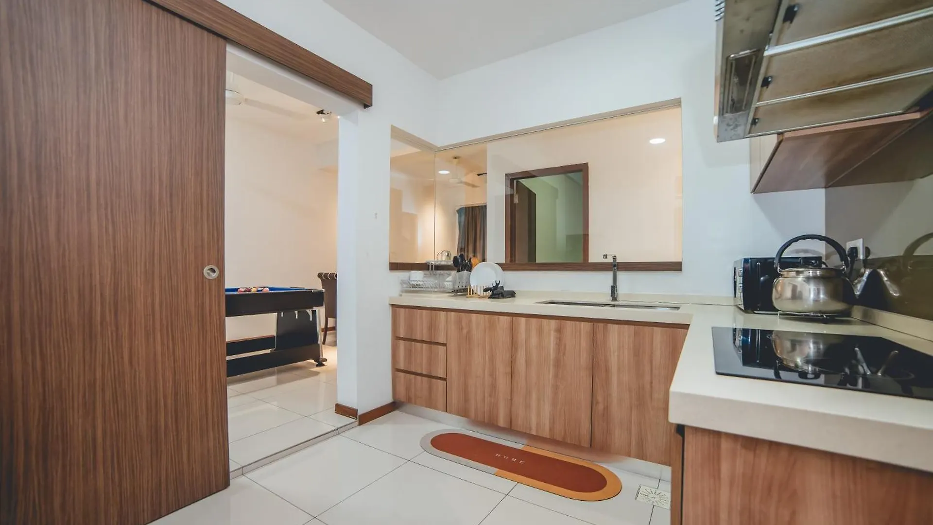 Grandview Stylish Living 3Br8Pax Pooltable By Our Stay Johor Bahru Apartment