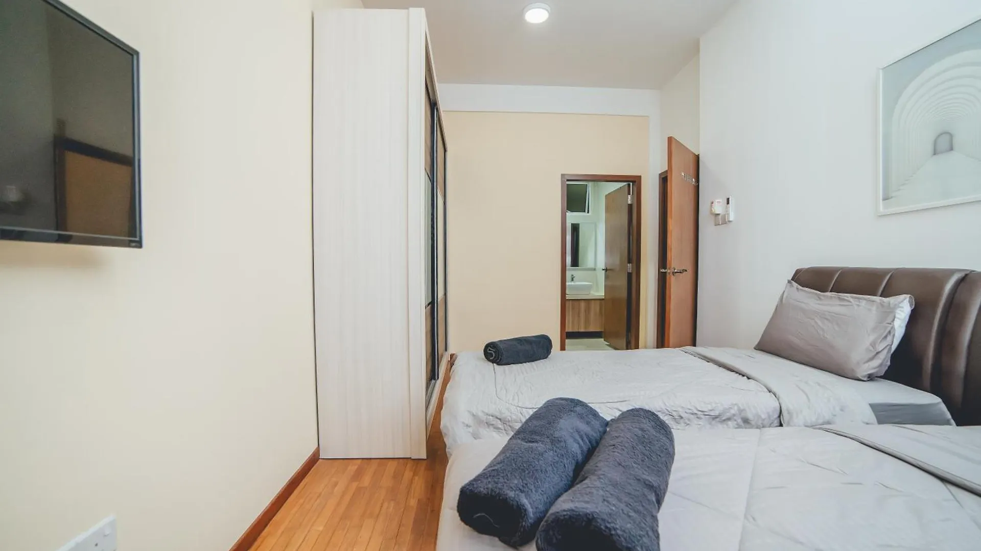 Grandview Stylish Living 3Br8Pax Pooltable By Our Stay Johor Bahru 0*,  Malaysia